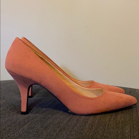 Dusty Rose Pump Heels - Picture 3 of 4